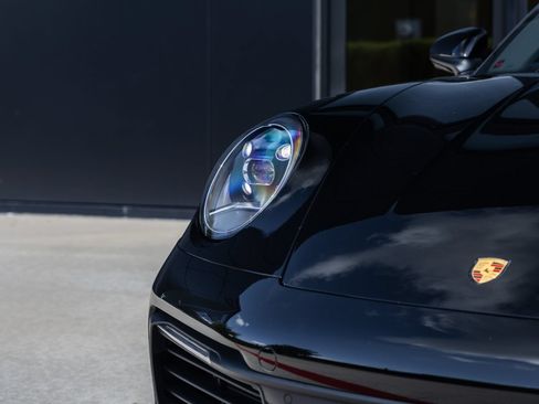 Certified 2021 Porsche 911 Carrera RWD image 16