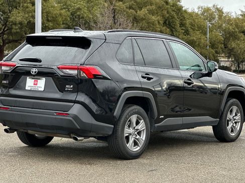 Certified 2025 Toyota RAV4 XLE image 4