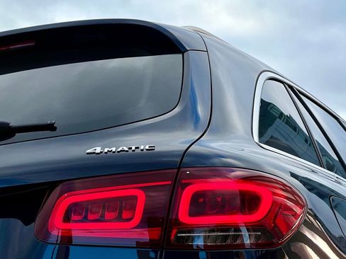 Certified 2022 Mercedes-Benz GLC 300 4MATIC image 9