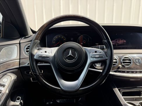 Used 2019 Mercedes-Benz S 560 Sedan w/ AMG Line Exterior image 13