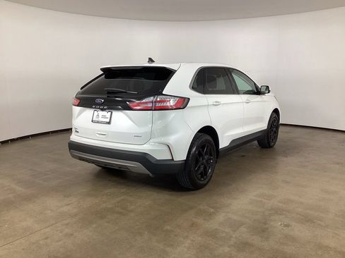 Used 2023 Ford Edge SEL w/ Convenience Package AWD/4WD image 6