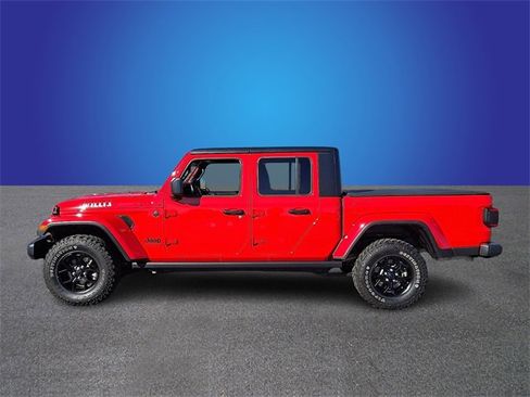 Used 2024 Jeep Gladiator Sport image 7