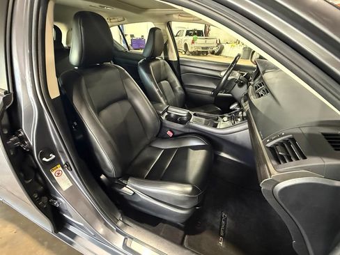 Used 2015 Lexus CT 200h FWD image 19