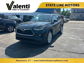 Used 2021 Toyota Highlander Limited AWD/4WD video 1