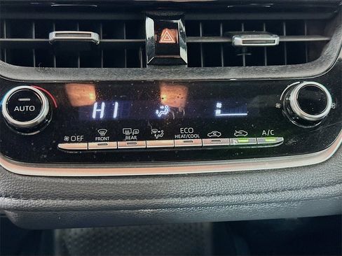 Used 2021 Toyota Corolla SE image 15