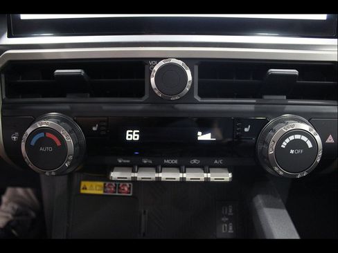 Used 2025 Toyota Tacoma TRD Off-Road w/ TRD Off Road Upgrade Package AWD/4WD image 30