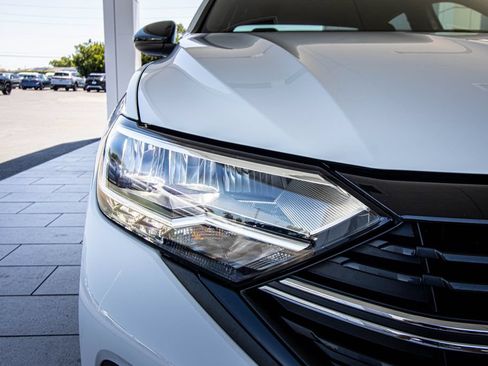 Used 2024 Volkswagen Jetta Sport FWD image 5