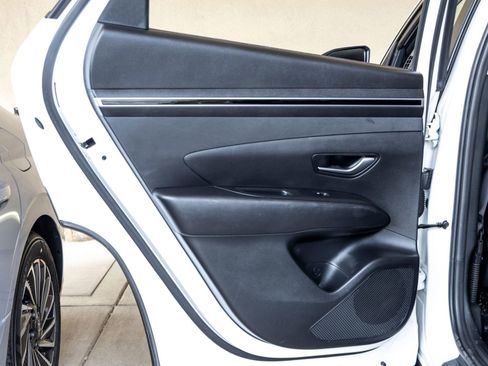 Used 2023 Hyundai Tucson SEL image 18