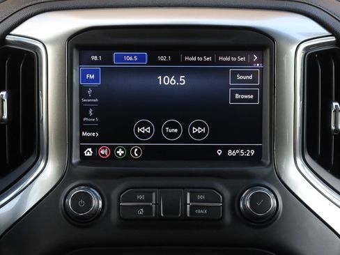 Used 2020 Chevrolet Silverado 1500 RST w/ True North Edition AWD/4WD image 30