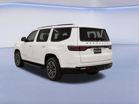 Used 2024 Jeep Wagoneer Series II w/ Flexible Seating Group RWD image 5