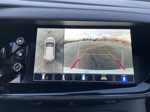 Used 2023 Buick Envision Avenir image 28