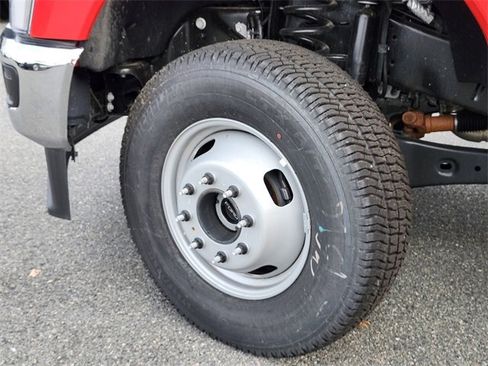 New 2024 Ford F350 XL w/ Snow Plow Prep Package image 31