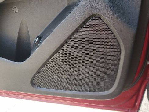 Used 2019 Chevrolet Equinox LT FWD image 30