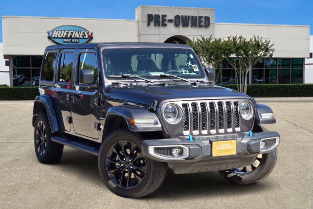 Certified 2023 Jeep Wrangler Unlimited Sahara w/ Cold Weather Group AWD/4WD image 1