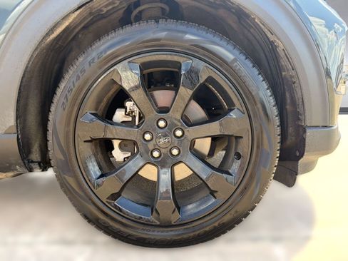 Certified 2023 Ford Explorer ST-Line w/ Class IV Trailer Tow Package RWD image 12