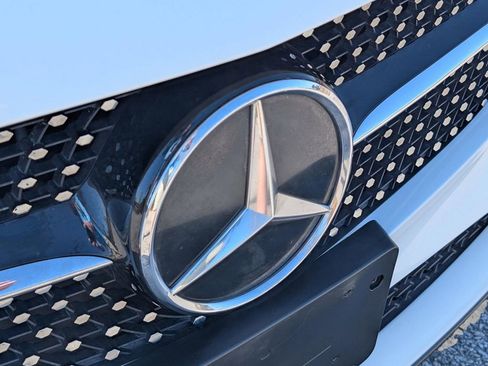 Used 2019 Mercedes-Benz C 300 Sedan image 10