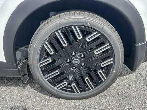 New 2026 Nissan Leaf Platinum+ image 12