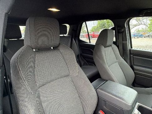 Used 2025 Toyota 4Runner SR5 RWD image 40