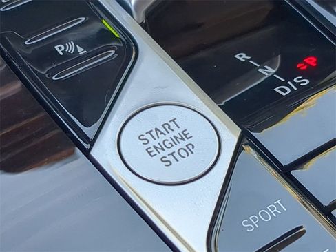 New 2026 BMW X7 xDrive40i w/ Premium Package image 28