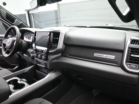 New 2026 RAM 1500 2WD Crew Cab image 27