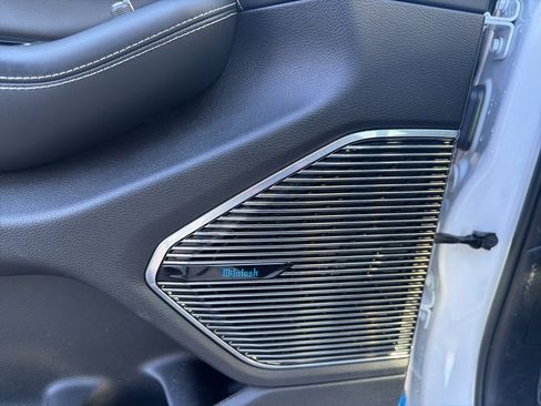 Used 2024 Jeep Grand Cherokee Overland w/ Trailer Tow Package image 4