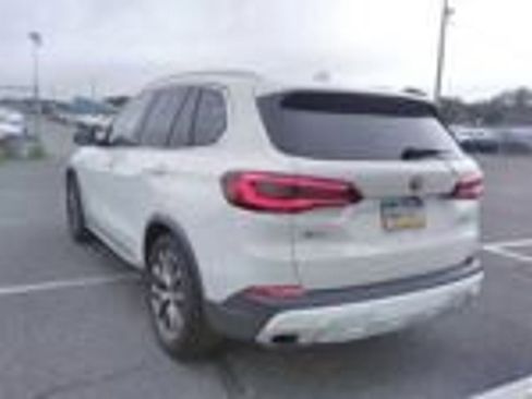 Used 2023 BMW X5 xDrive40i AWD/4WD image 4