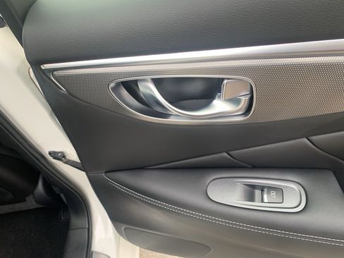 Used 2019 INFINITI Q50 Sport image 28