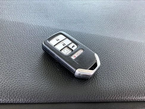Used 2021 Honda Civic EX image 32