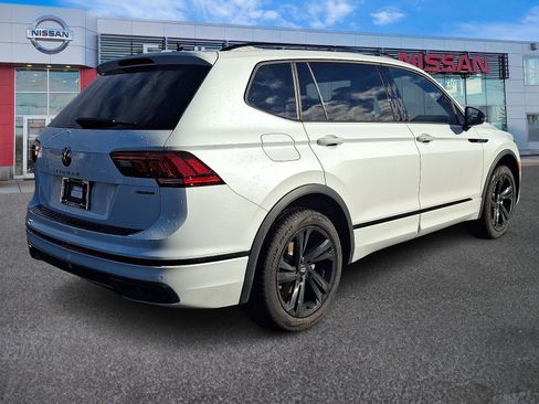 Used 2024 Volkswagen Tiguan SE R-Line image 6