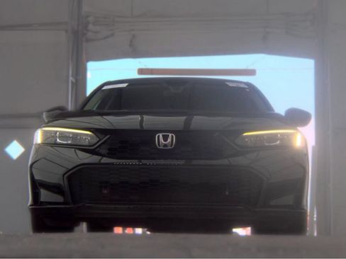 Used 2025 Honda Civic LX image 3