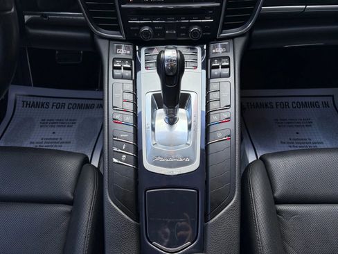 Used 2015 Porsche Panamera 4 image 24