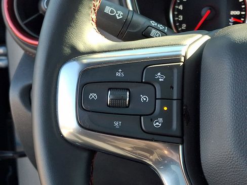 Used 2025 Chevrolet Blazer RS image 19