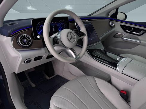Used 2023 Mercedes-Benz EQE 350+ Sedan image 4