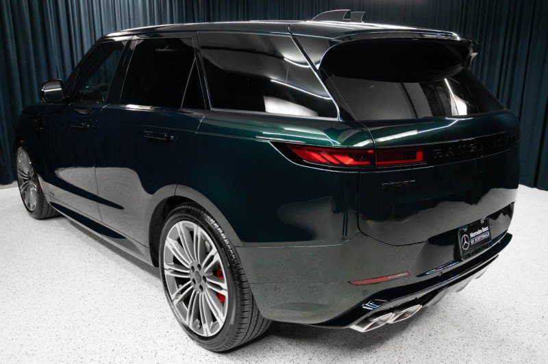 Used 2026 Land Rover Range Rover Sport Dynamic SE AWD/4WD image 7