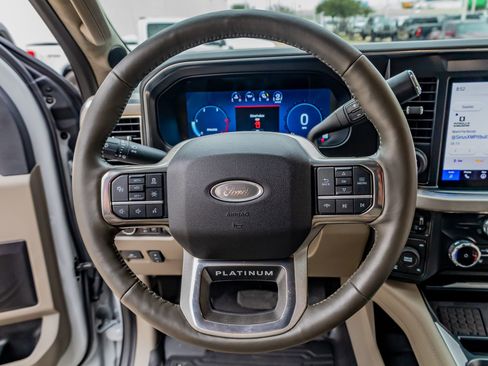 Used 2026 Ford F250 Platinum w/ Platinum Plus Package image 19