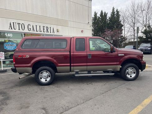 Used 2005 Ford F250 XLT AWD/4WD image 2