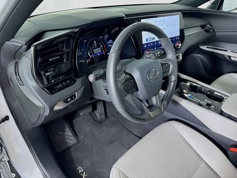 Certified 2025 Lexus RX 350 Premium image 9