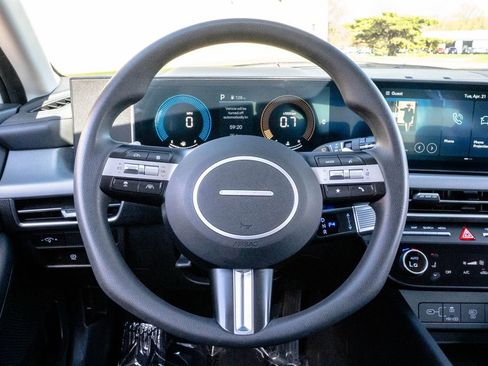 Used 2024 Hyundai Sonata SEL FWD image 13