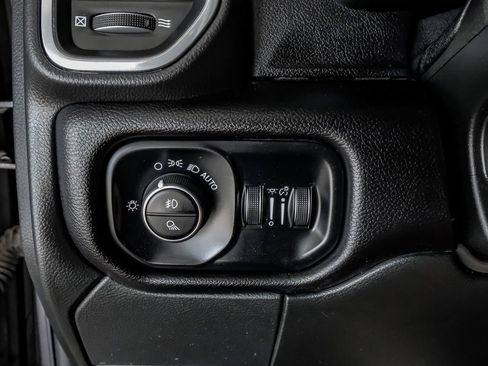 Used 2024 RAM 2500 Laramie AWD/4WD image 28