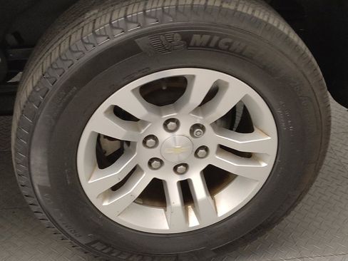 Used 2019 Chevrolet Tahoe LS image 31