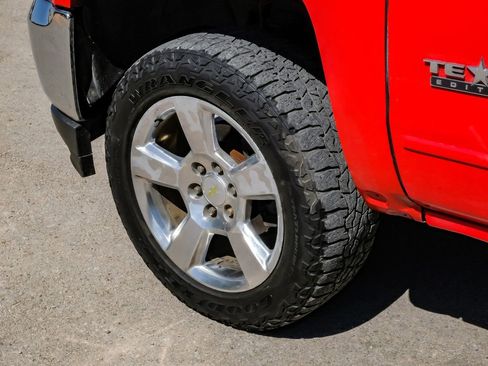 Used 2017 Chevrolet Silverado 1500 LT w/ Texas Edition image 61