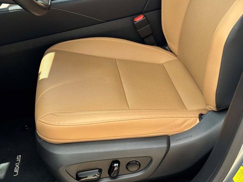 Certified 2025 Lexus RX 350 Premium w/ Accessory Package (Z1) FWD image 20