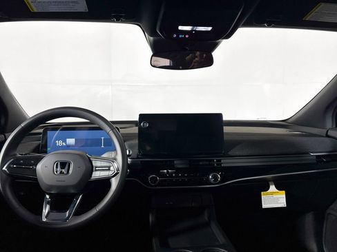 New 2026 Honda Prologue EX image 12
