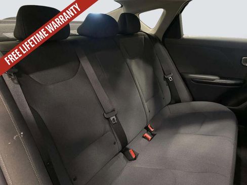 Used 2025 Kia K4 FWD image 32