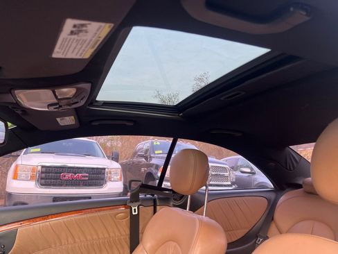 Used 2007 Mercedes-Benz CLK 350 Coupe image 28