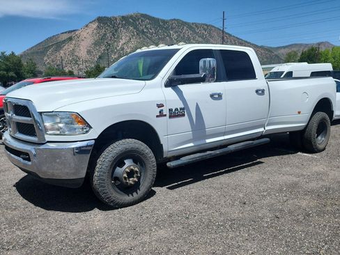 Used 2018 RAM 3500 SLT AWD/4WD image 1
