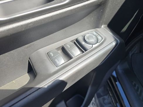 Used 2021 Chevrolet Silverado 1500 Custom image 18