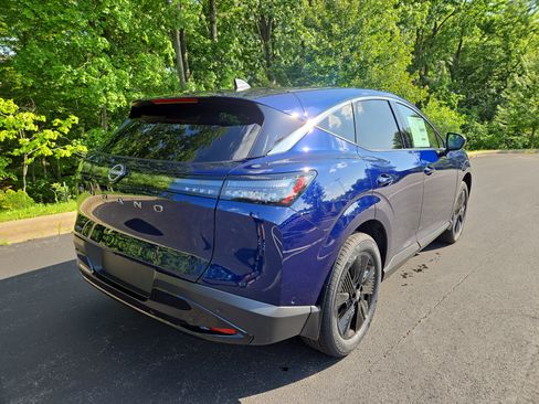 New 2025 Nissan Murano SV image 3