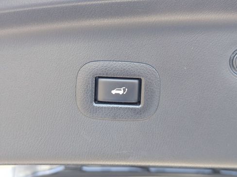 Used 2017 Nissan Armada Platinum AWD/4WD image 34