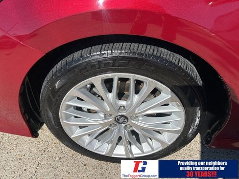 Used 2019 Toyota Camry XLE w/ Driver Assist Package image 13